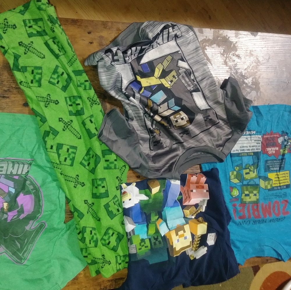 🎮🎮MINECRAFT Boys 4/5 lot🎮🎮